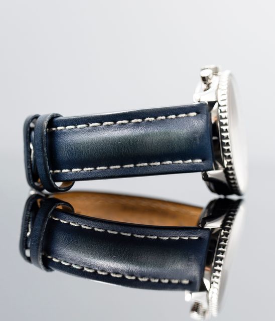 Breitling Old Navitimer A13322 Image 2
